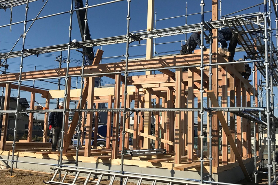 大きな吹き抜けの家