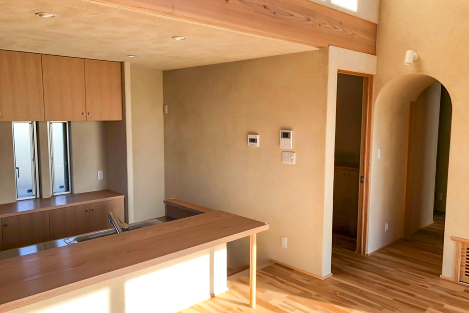 大きな吹き抜けの家