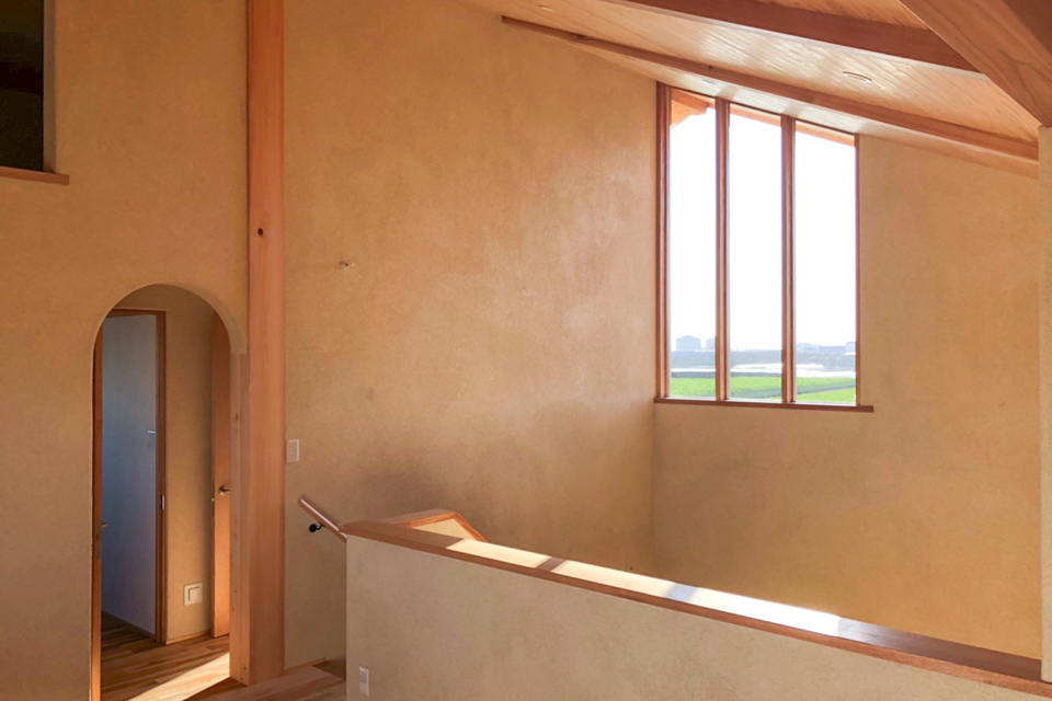 大きな吹き抜けの家