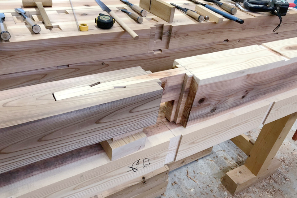 ウッドデッキでつながる家