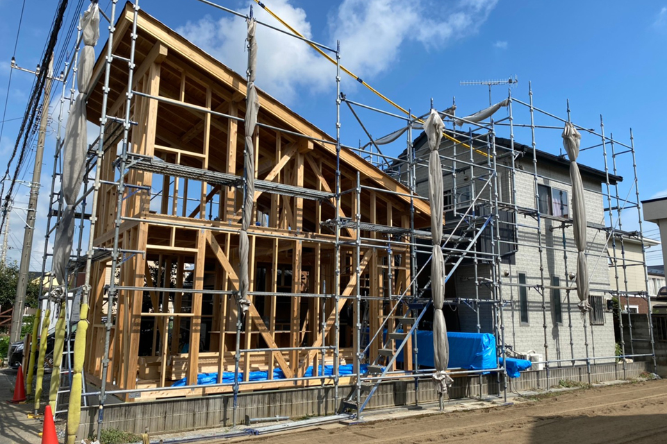 ウッドデッキでつながる家